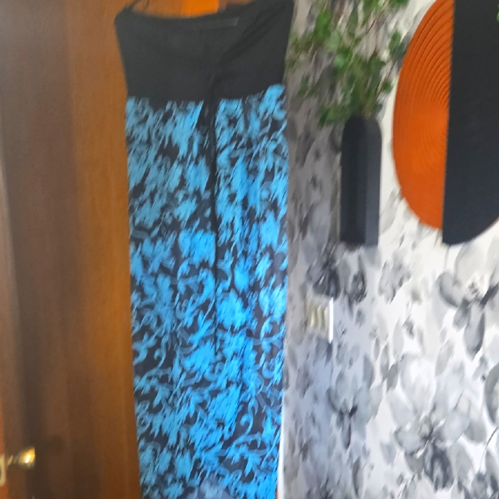 Elegant Black and Blue Strapless Dress